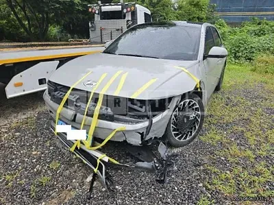 Photo 1 of 25: 2024 Hyundai IONIQ 5 — Korean insurance auction