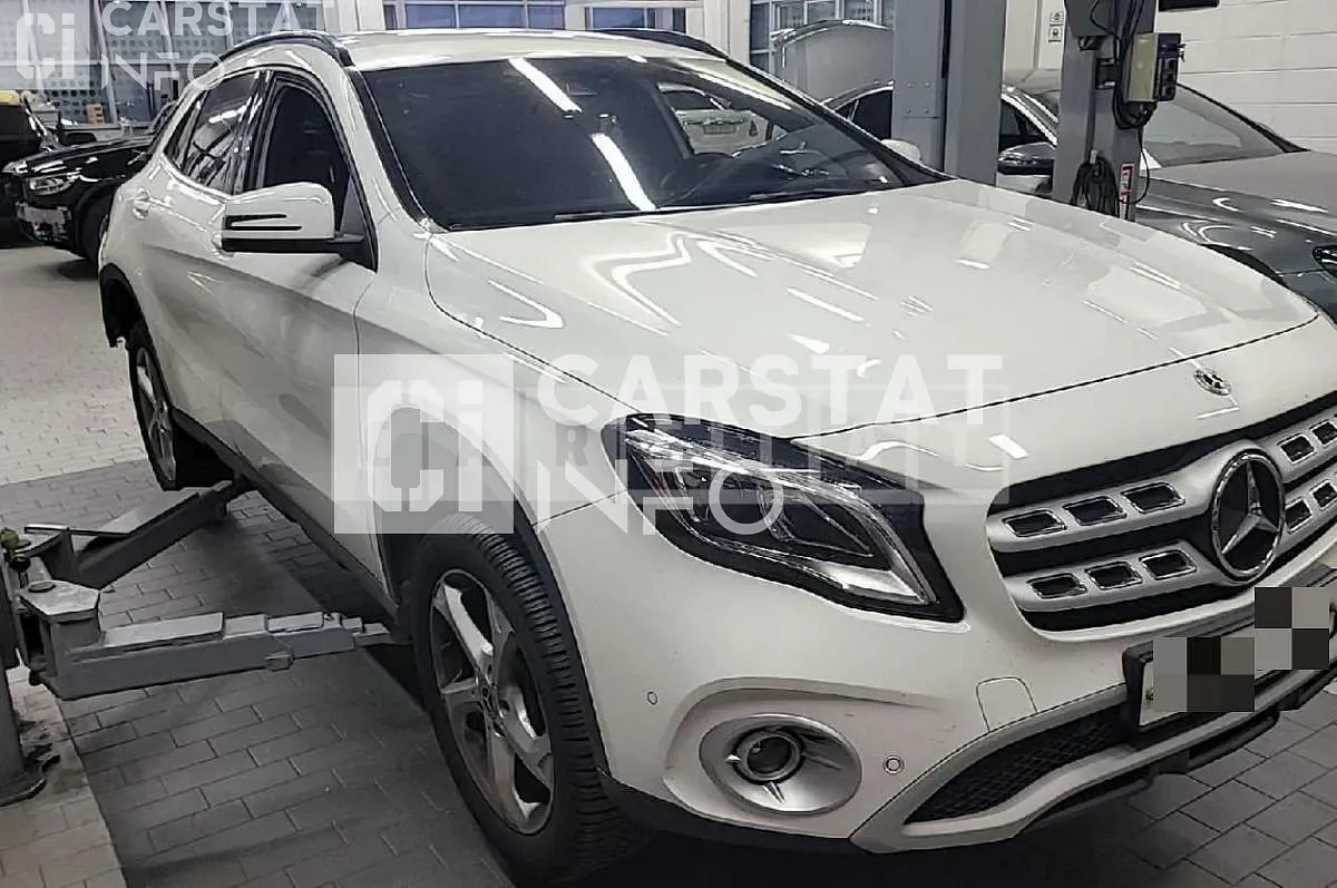 Photo 2 of 33: 2018 Mercedes-Benz GLA220, VIN WDCTG4FB6JJ504079 — Korean insurance auction