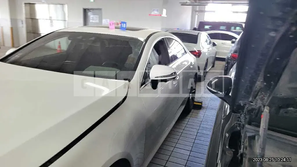 Photo 2 of 18: 2019 Mercedes-Benz CLS400d 4Matic, VIN WDD2J2DB3KA047491 — Korean insurance auction