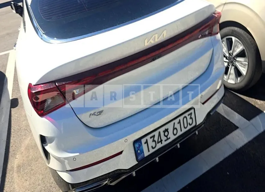 Photo 2 of 5: 2022 Kia K5 — Korean insurance auction