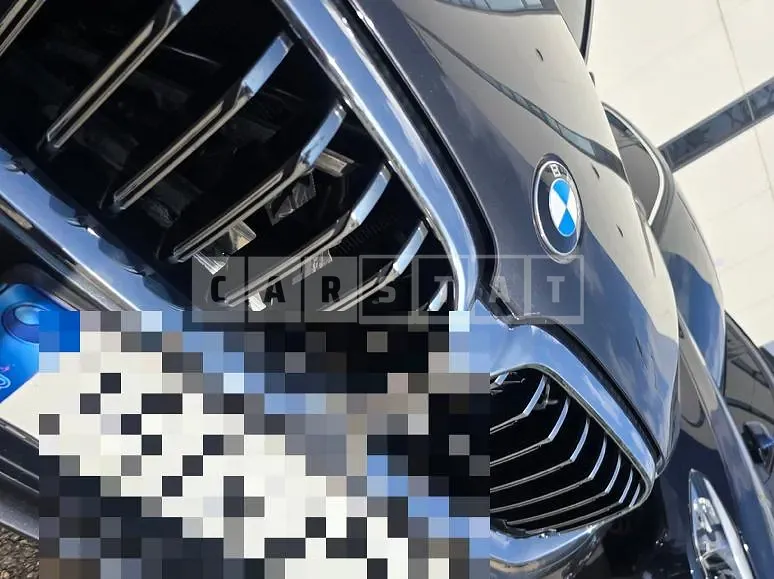 Photo 2 of 38: 2023 BMW 520i — Korean insurance auction
