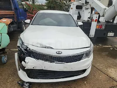 Photo 1 of 22: 2016 Kia K5, VIN KNAGX415GGA026674 — Korean insurance auction