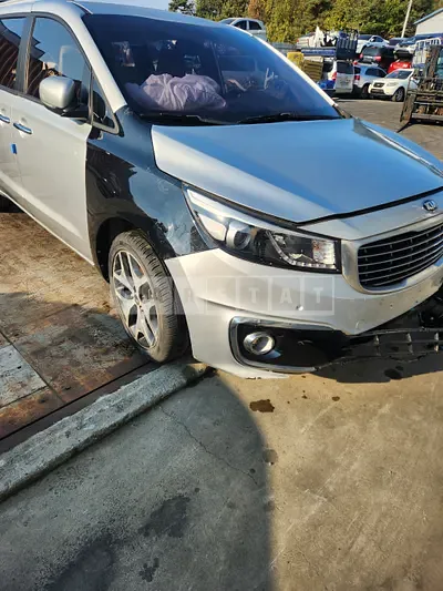 Photo 1 of 15: 2016 Kia Carnivals — Korean insurance auction