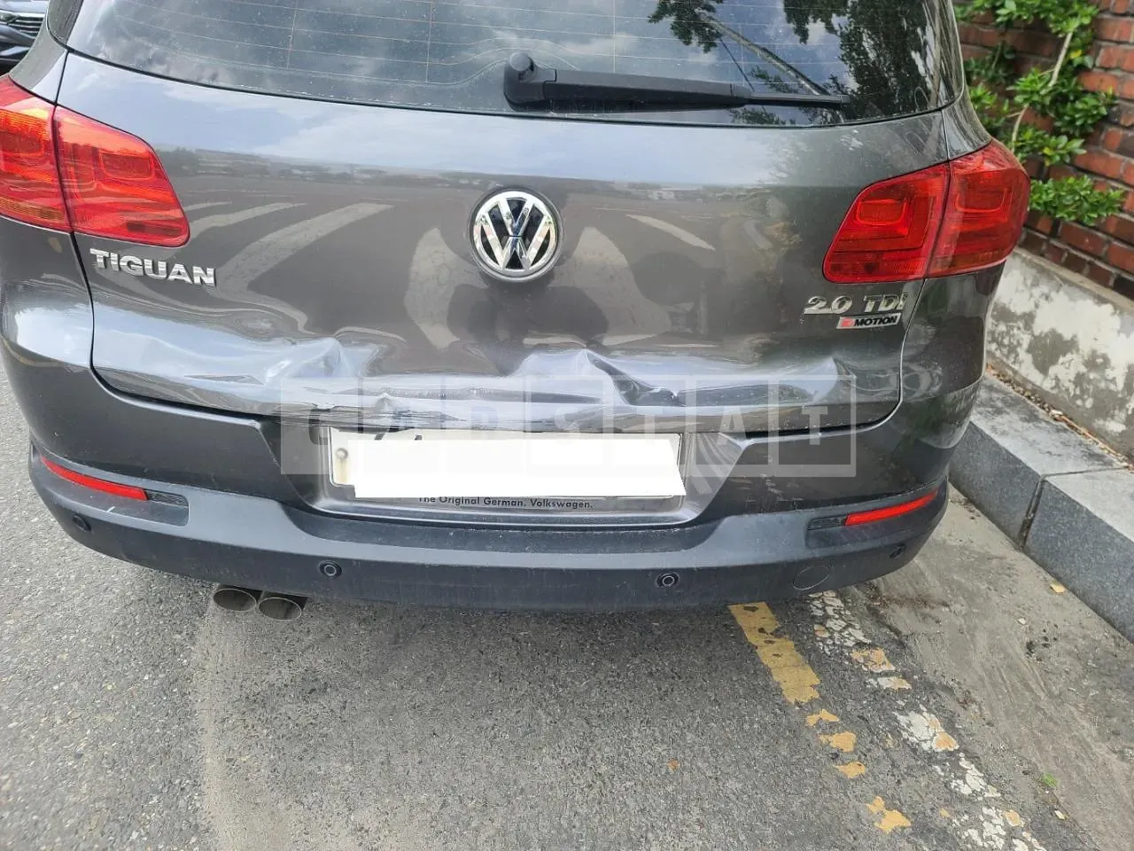 Photo 2 of 15: 2016 Volkswagen Tiguan 2.0 TDI BMT, VIN WVGZZZ5NZGW568712 — Korean insurance auction