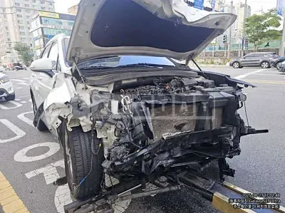 Photo 1 of 15: 2019 Hyundai Santa Fe — Korean insurance auction