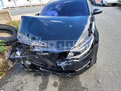 Photo 1 of 8: 2016 Kia K5, VIN KNAGS416BGA056953 — Korean insurance auction