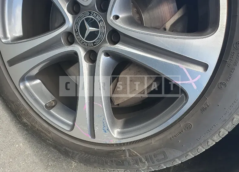 Photo 2 of 23: 2019 Mercedes-Benz E300, VIN WDDZF4JB9KA504630 — Korean insurance auction