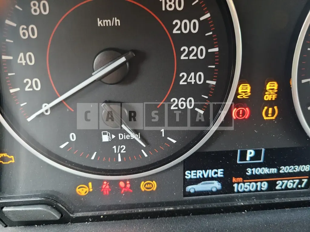 Photo 2 of 12: 2016 BMW 118d, VIN WBA1S5103GV678410 — Korean insurance auction