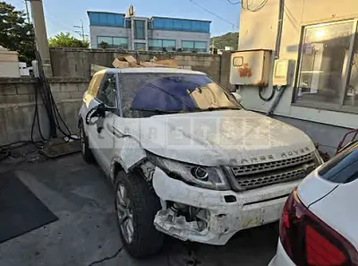 Photo 1 of 12: 2017 Land Rover Range Rover Evoque 2.0d — Korean insurance auction