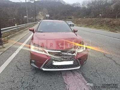Photo 1 of 8: 2018 Lexus CT200h, VIN JTHKD5BH3J2331043 — Korean insurance auction