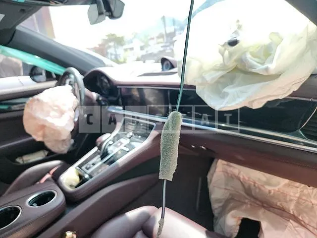 Photo 2 of 44: 2018 Porsche Panamera 4S — Korean insurance auction