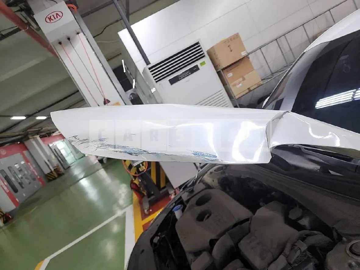 Photo 2 of 11: 2016 Kia K5 2.0(LPI), VIN KNAGS416BGA077450 — Korean insurance auction