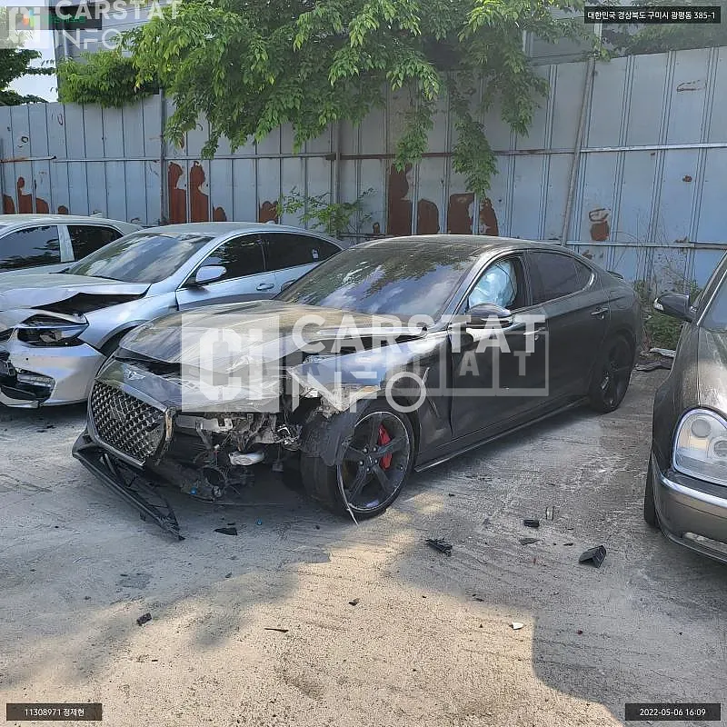 Photo 2 of 7: 2018 Genesis G70, VIN KMTG341ADJU009379 — Korean insurance auction