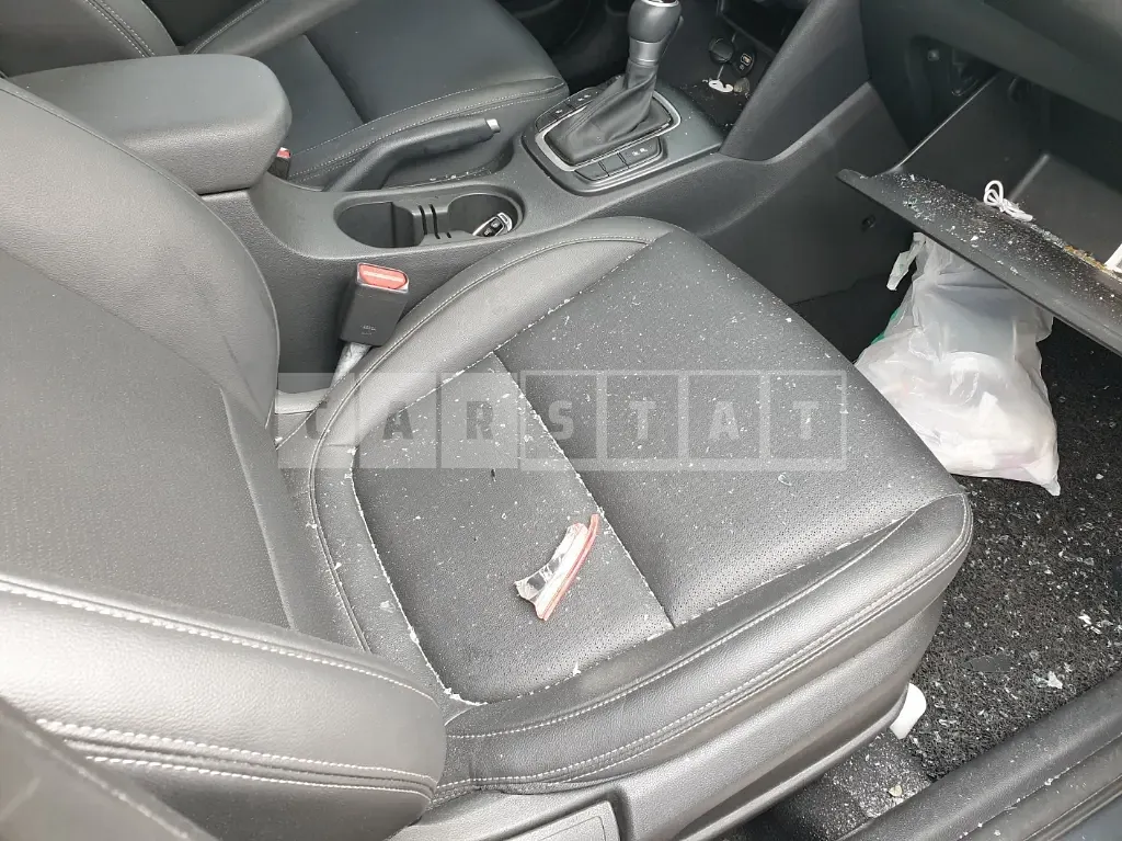 Photo 2 of 17: 2019 Hyundai Kona 1.6, VIN KMHK4815GLU457949 — Korean insurance auction