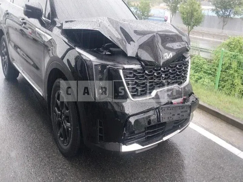 Photo 2 of 10: 2025 Kia Sorento Hybrid — Korean insurance auction