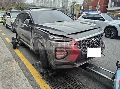Photo 1 of 12: 2020 Hyundai Santa Fe — Korean insurance auction
