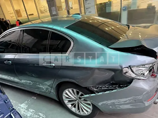 Photo 2 of 14: 2019 BMW 530i xDrive Luxury — Korean insurance auction