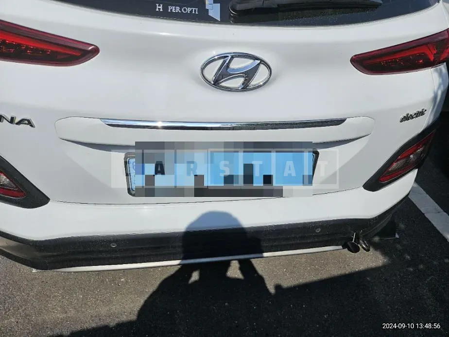 Photo 2 of 32: 2019 Hyundai Kona Electric — Korean insurance auction