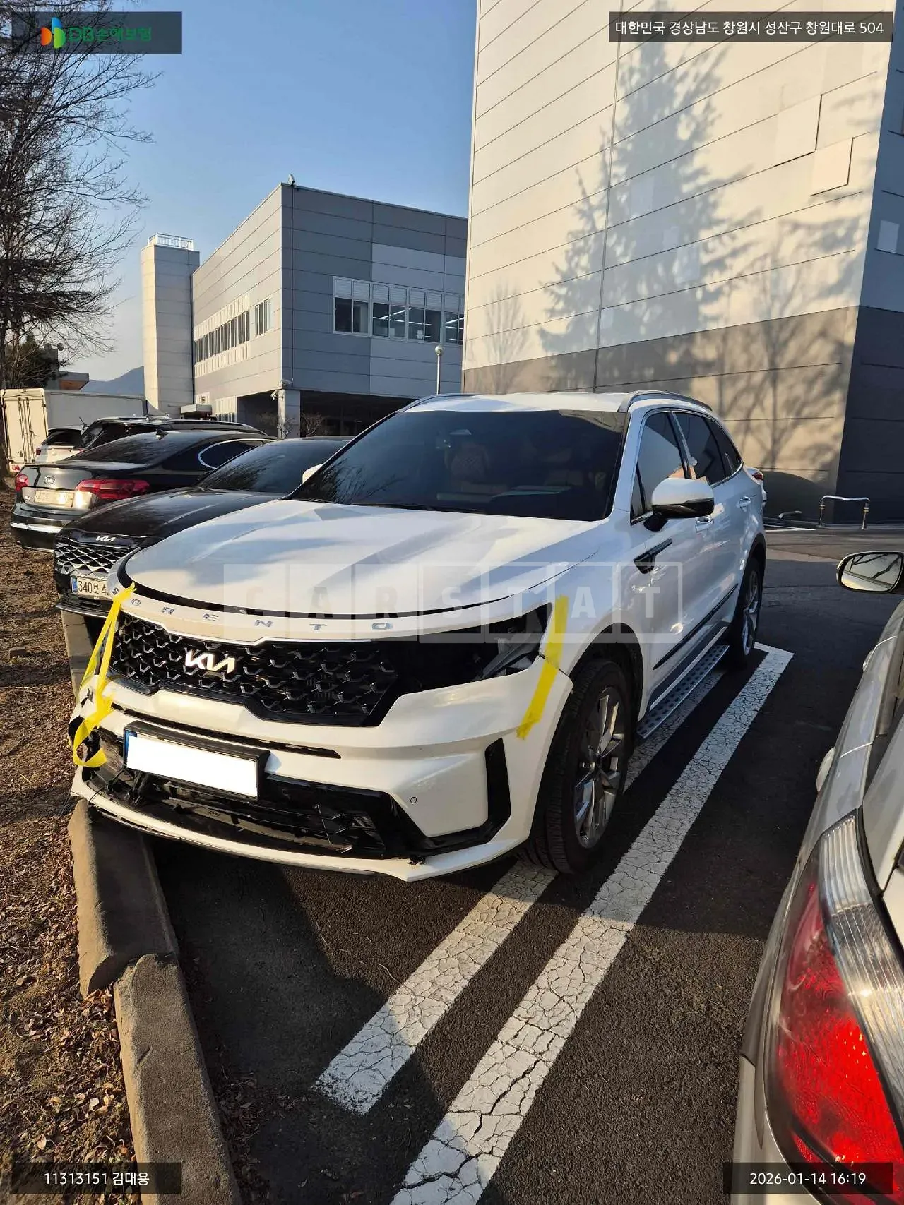 Photo 2 of 12: 2021 Kia Sorento, VIN KNARK81FGNA130181 — Korean insurance auction