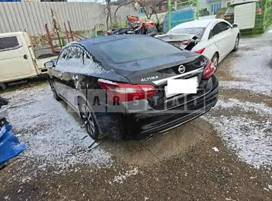 Photo 2 of 10: 2018 Nissan Altima 2.5 — Korean insurance auction