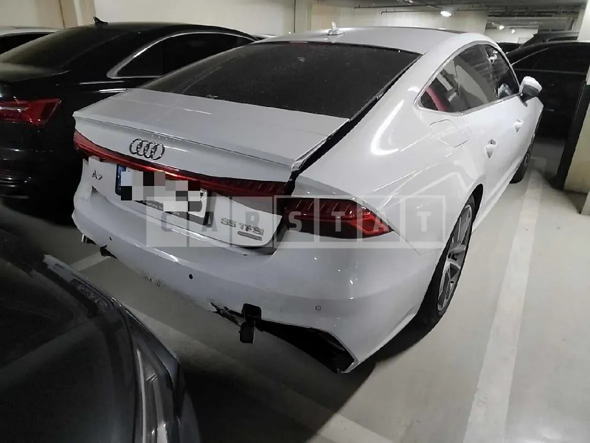 Photo 2 of 21: 2020 Audi A7 55 TFSI quattro, VIN WAUZZZF21LN092010 — Korean insurance auction