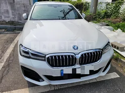 Photo 1 of 15: 2022 BMW 530e — Korean insurance auction