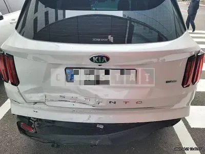 Photo 1 of 13: 2021 Kia Sorento, VIN KNARF81GBMA034092 — Korean insurance auction