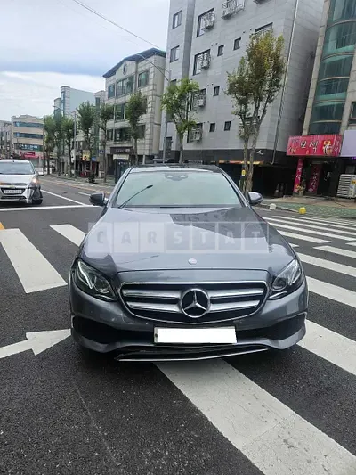 2016 Mercedes-Benz E300
