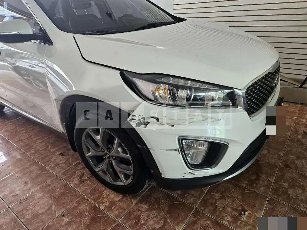 Photo 2 of 18: 2015 Kia Sorento 7-Seater 2.0 — Korean insurance auction