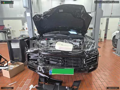 2025 Porsche Cayenne E-Hybrid Coupe