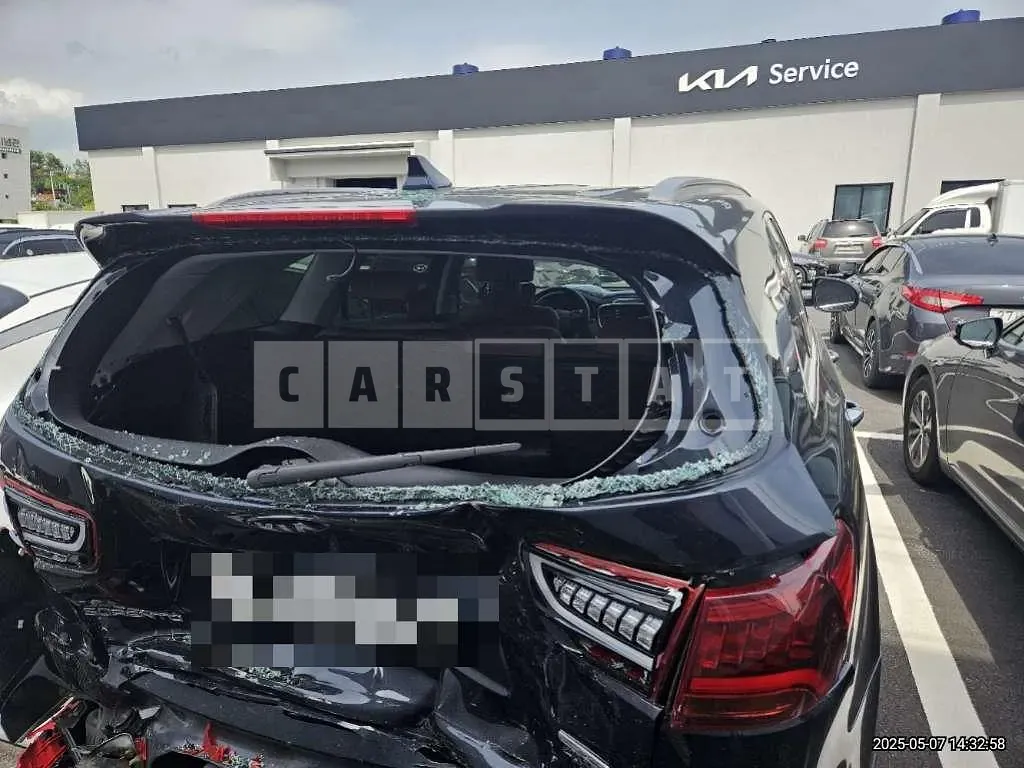 Photo 2 of 14: 2018 Kia Sorento 4WD — Korean insurance auction