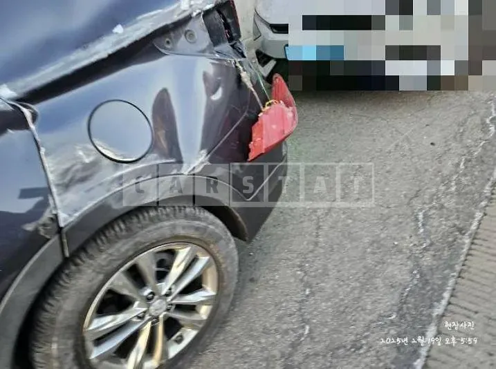 Photo 2 of 23: 2015 Hyundai Santa Fe DM — Korean insurance auction