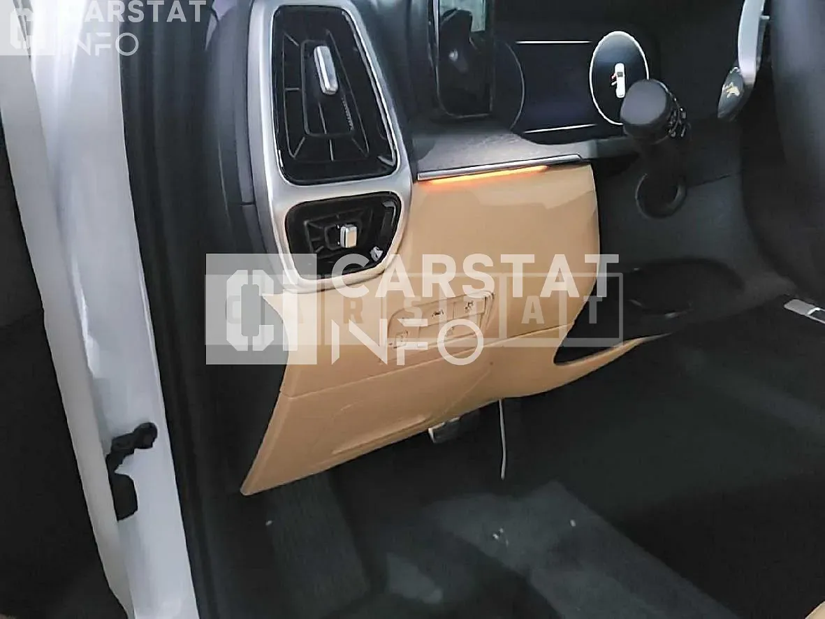 Photo 2 of 23: 2022 Kia Sorento, VIN KNARH81GBNA104111 — Korean insurance auction