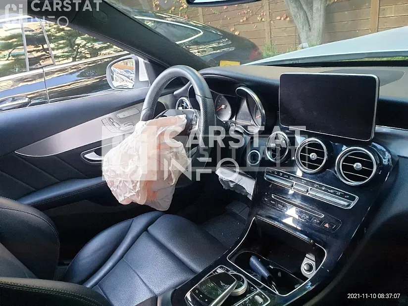 Photo 2 of 8: 2018 Mercedes-Benz C350 e, VIN WDDWF4HB6JR417891 — Korean insurance auction