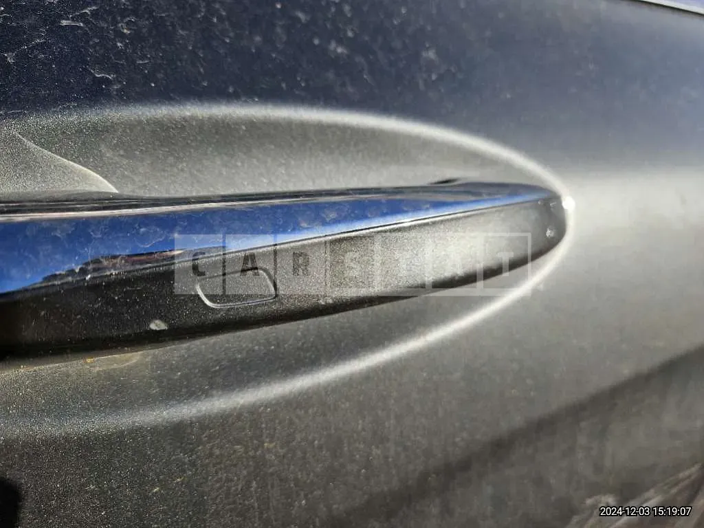 Photo 2 of 24: 2017 Mercedes-Benz C220 d — Korean insurance auction