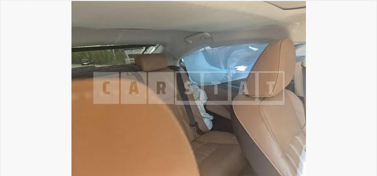 Photo 2 of 21: 2017 Lexus ES300h, VIN JTHBW1GG9J2169650 — Korean insurance auction