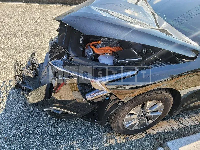 Photo 2 of 31: 2024 Kia K5 — Korean insurance auction