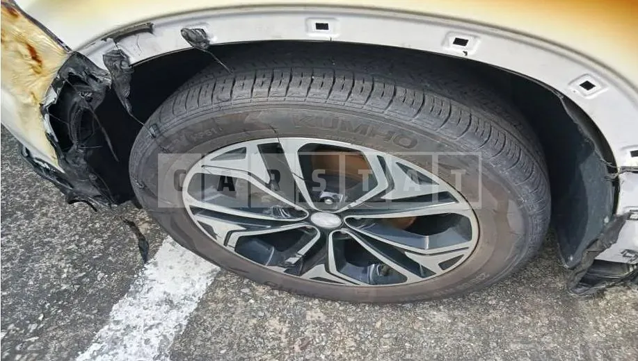 Photo 2 of 15: 2018 Hyundai Santa Fe 2.0 — Korean insurance auction
