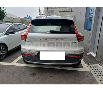Photo 1 of 34: 2022 Volvo XC40 B4 AWD — Korean insurance auction