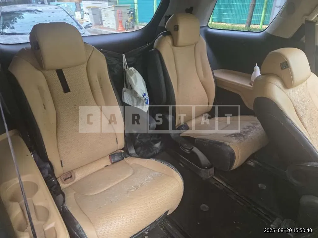 Photo 2 of 9: 2020 Kia Carnivals — Korean insurance auction
