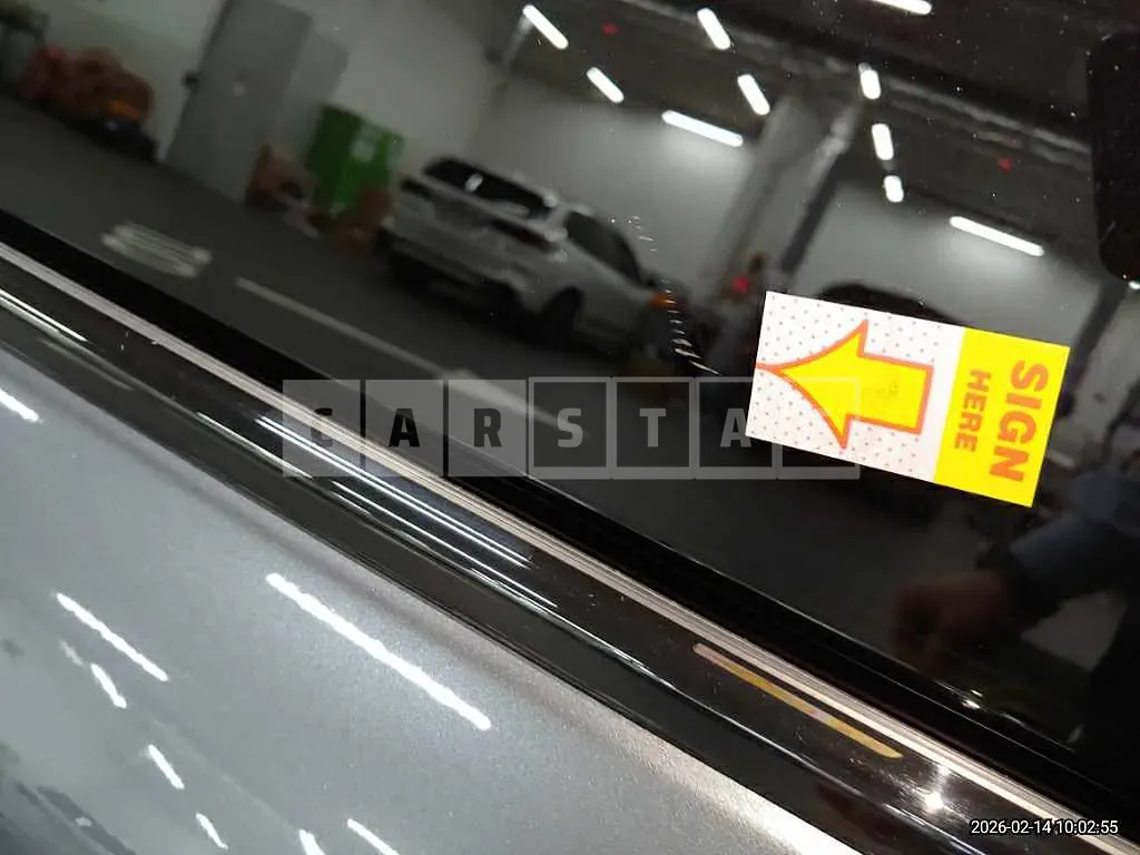 Photo 2 of 25: 2018 BMW 118d — Korean insurance auction