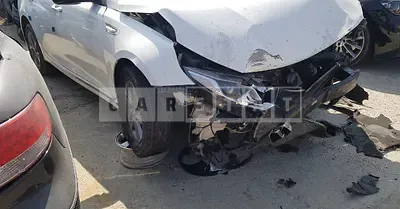 Photo 1 of 3: 2019 Kia K5, VIN KNAGS416BKA294562 — Korean insurance auction