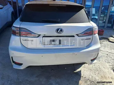 Photo 1 of 16: 2015 Lexus CT200h — Korean insurance auction