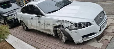 Photo 1 of 13: 2015 Jaguar XF 3.0d, VIN SAJAA0544FNU46811 — Korean insurance auction