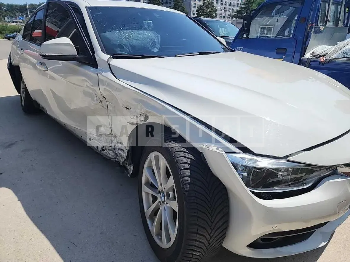 Photo 2 of 19: 2017 BMW 320d — Korean insurance auction