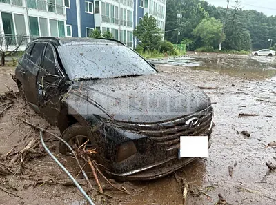 Photo 1 of 7: 2023 Hyundai Tucson — Korean insurance auction