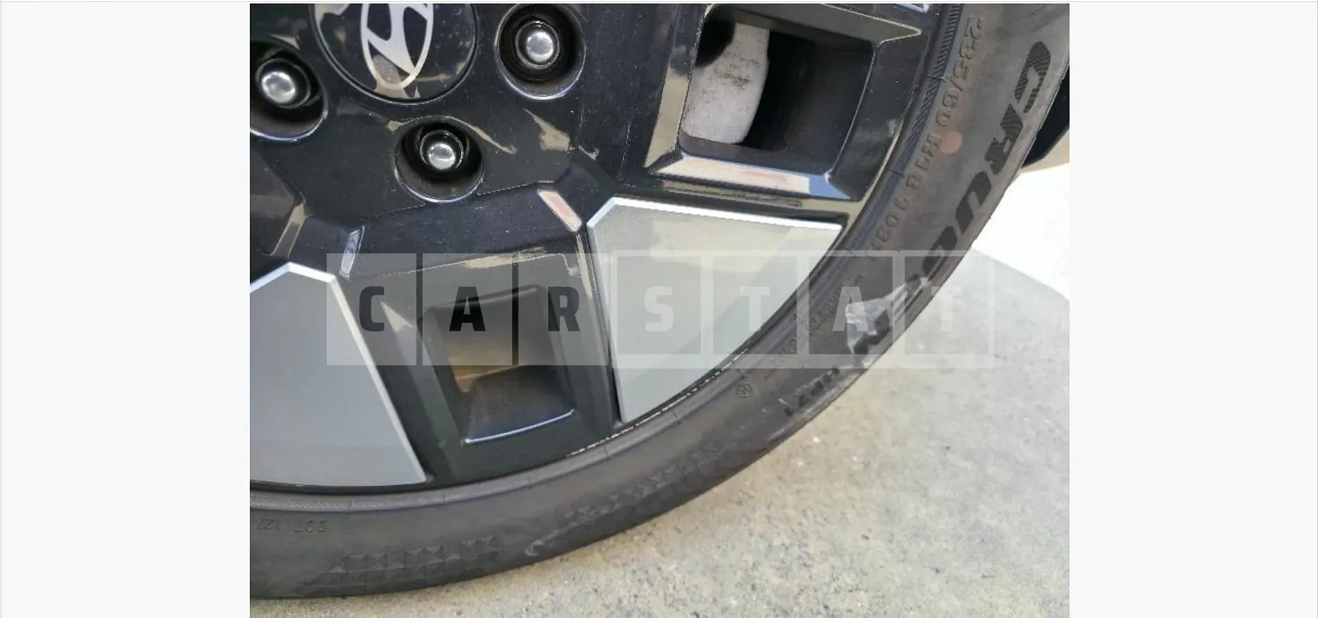 Photo 2 of 2: 2024 Hyundai (parts) Santa Fe MX5 Hybrid R Front Wheel — Korean insurance auction