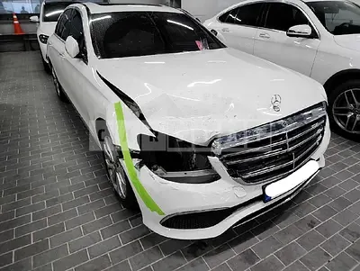Photo 1 of 24: 2017 Mercedes-Benz E220d 4Matic, VIN WDDZF0FB3HA246678 — Korean insurance auction