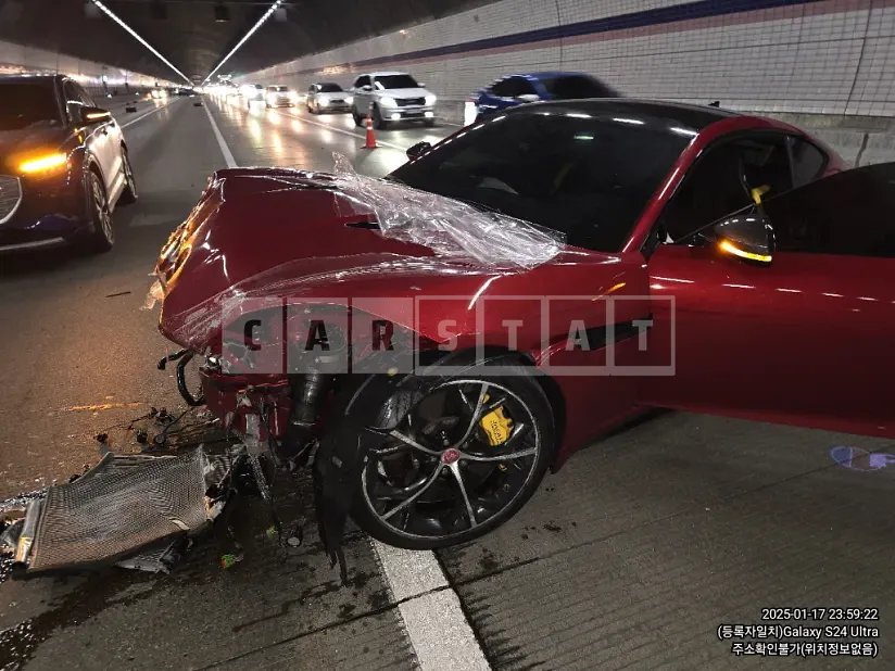 Photo 2 of 6: 2014 Jaguar F-Type — Korean insurance auction