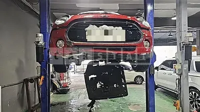 Photo 1 of 12: 2017 MINI 미니 Cooper Five-Door — Korean insurance auction